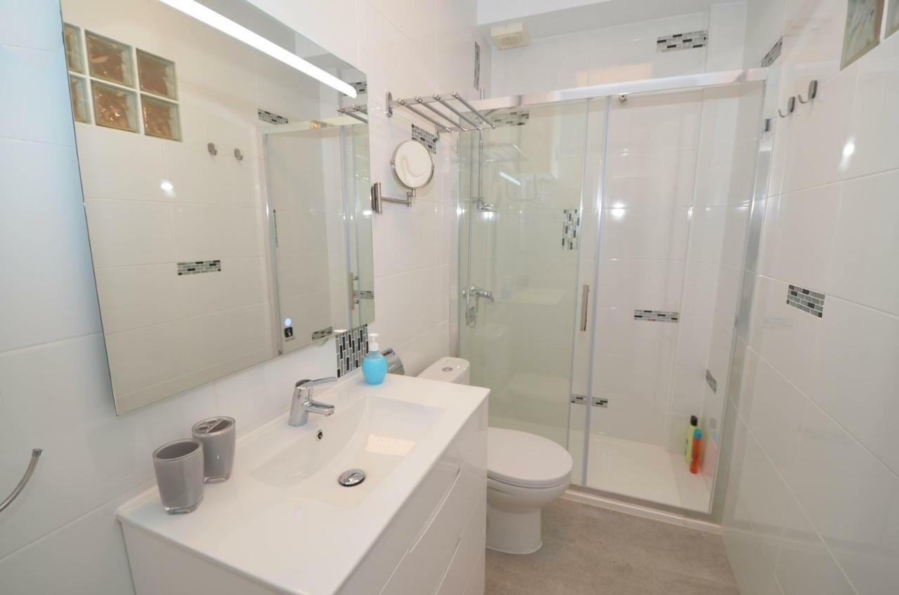 Punta Prima Pleasure With Private Parking In A Gated Community Close To The Beach Torrevieja Dış mekan fotoğraf