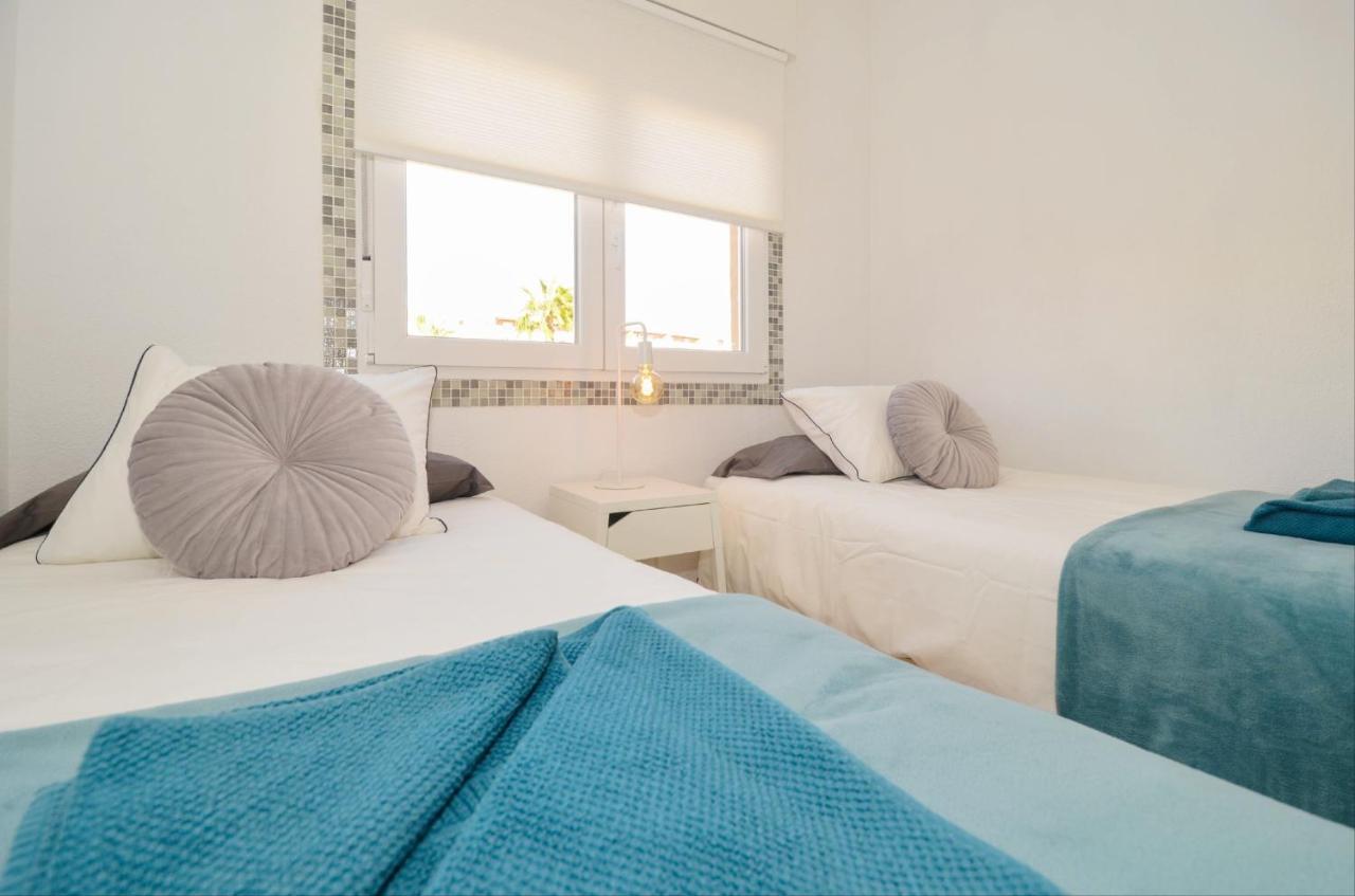 Punta Prima Pleasure With Private Parking In A Gated Community Close To The Beach Torrevieja Dış mekan fotoğraf