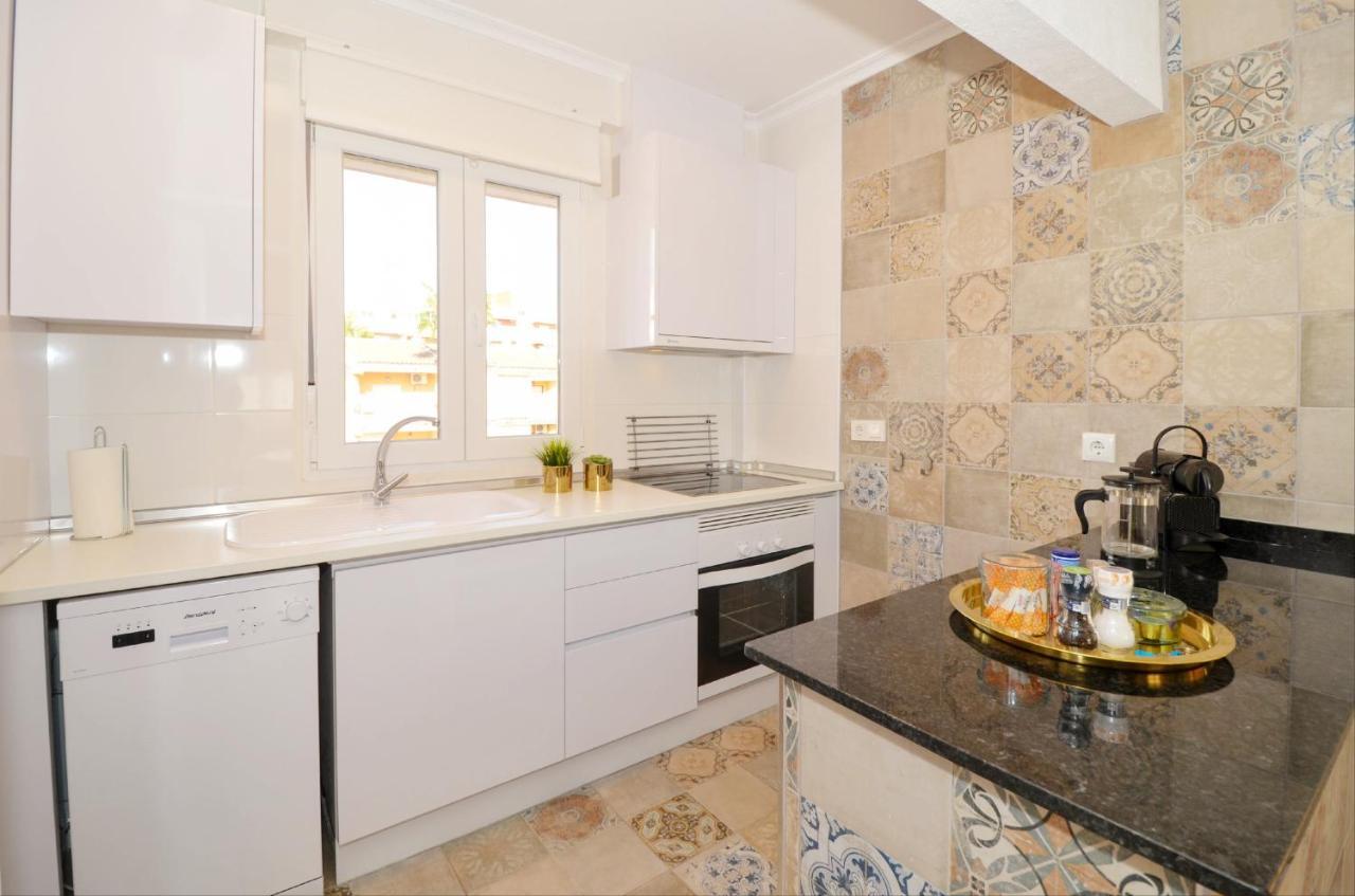 Punta Prima Pleasure With Private Parking In A Gated Community Close To The Beach Torrevieja Dış mekan fotoğraf