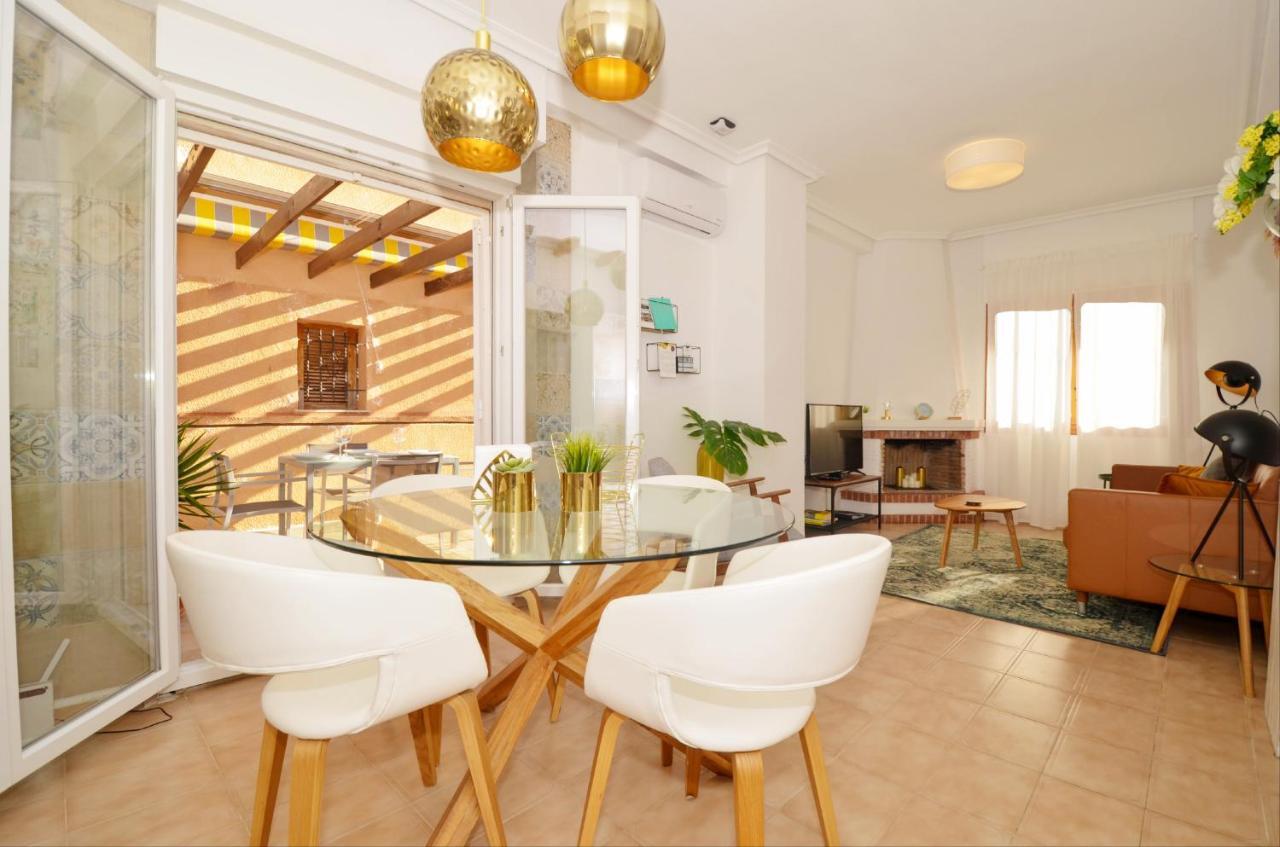 Punta Prima Pleasure With Private Parking In A Gated Community Close To The Beach Torrevieja Dış mekan fotoğraf